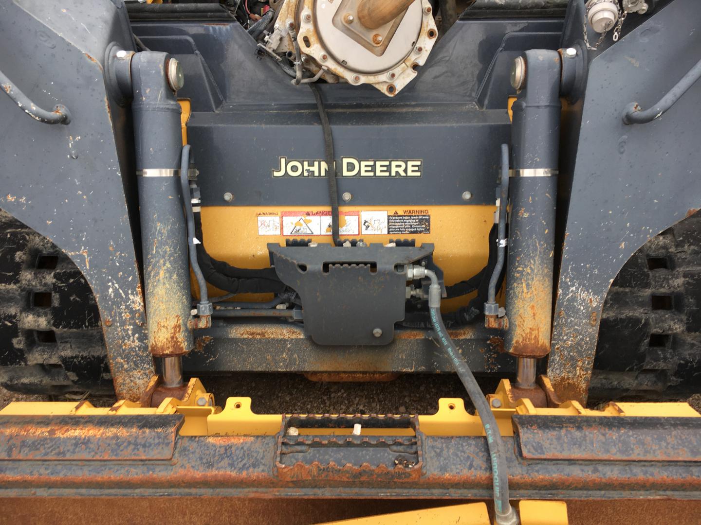 ./imagenes/INVOICE/2019/13869/MINICARGADOR JOHN DEERE  317G (5).JPG